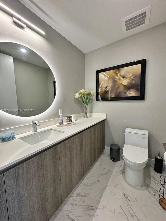 For Rent: $15,000 (3 beds, 3 baths, 2100 Square Feet)