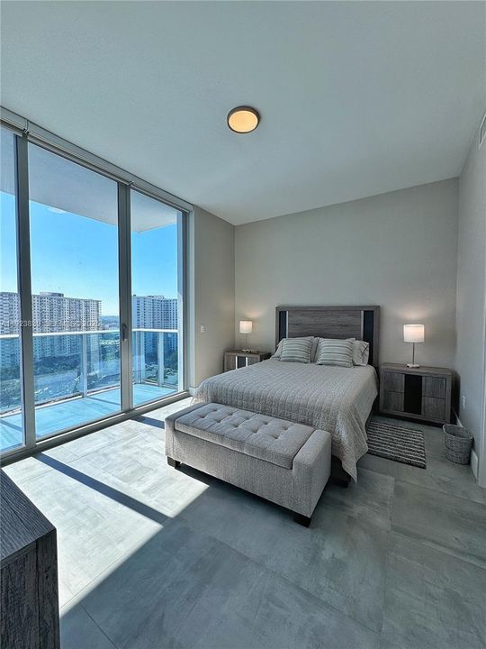 For Rent: $15,000 (3 beds, 3 baths, 2100 Square Feet)