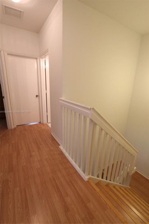 В аренду: $3,500 (3 спален, 2 ванн, 1710 Квадратных фут)