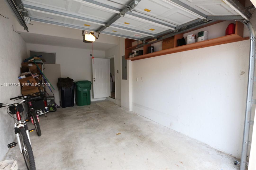 В аренду: $3,500 (3 спален, 2 ванн, 1710 Квадратных фут)