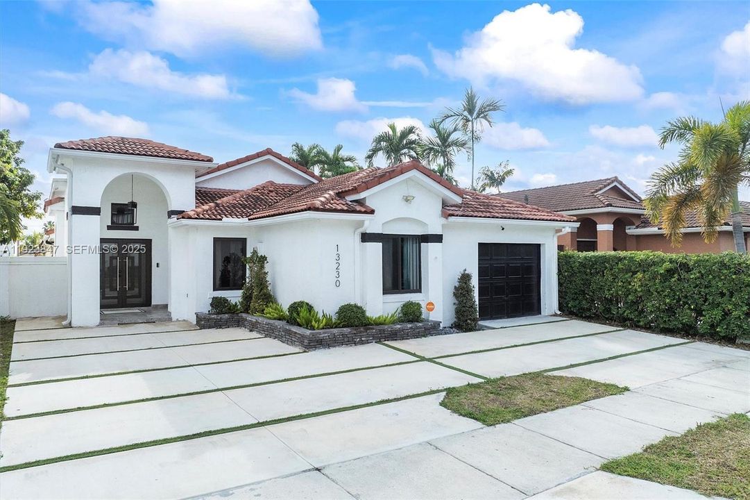 待售: $829,900 (3 贝兹, 2 浴室, 1940 平方英尺)