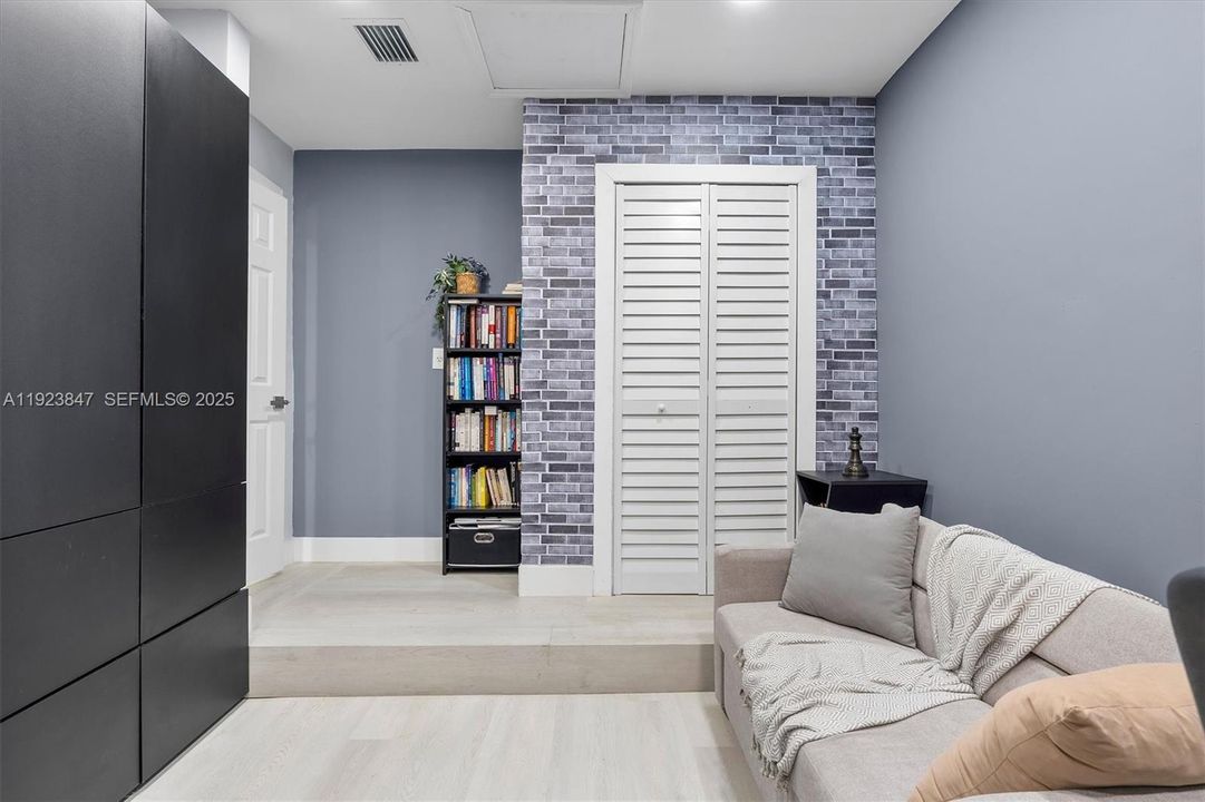 待售: $829,900 (3 贝兹, 2 浴室, 1940 平方英尺)