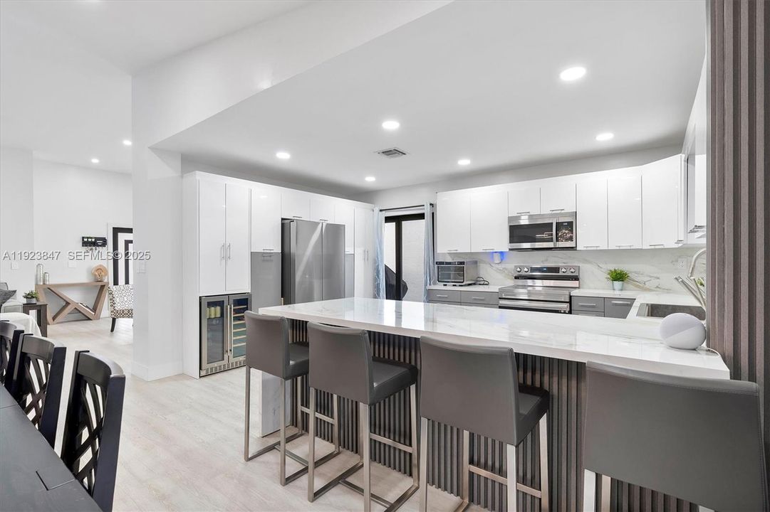 待售: $829,900 (3 贝兹, 2 浴室, 1940 平方英尺)