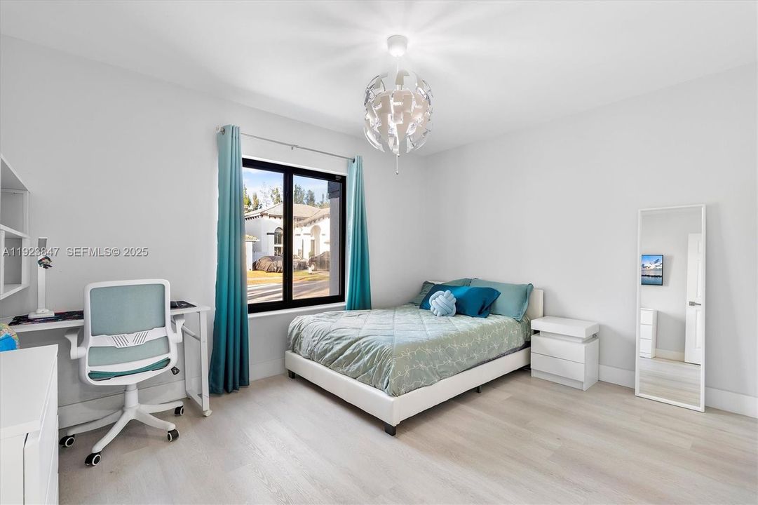 待售: $829,900 (3 贝兹, 2 浴室, 1940 平方英尺)