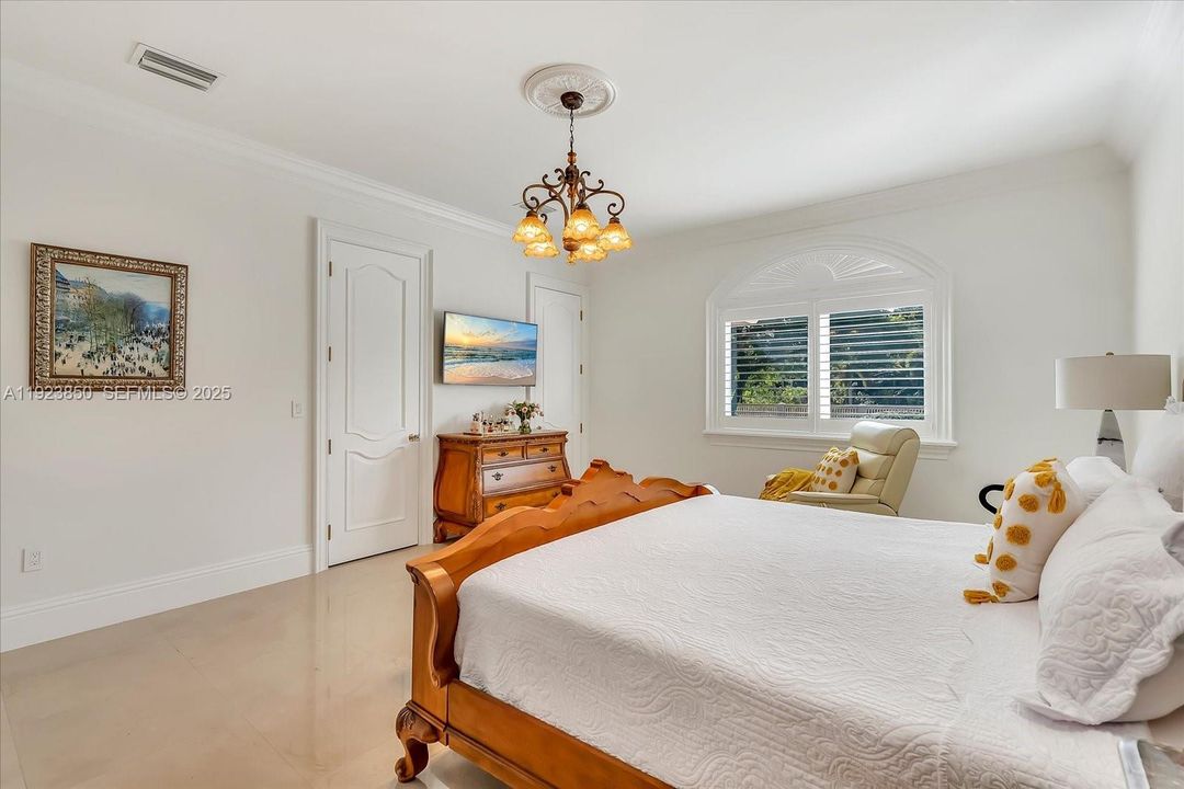 На продажу: $3,850,000 (5 спален, 6 ванн, 5405 Квадратных фут)