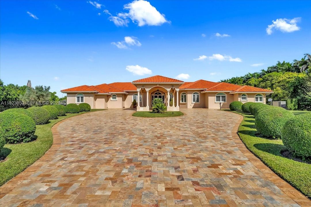 На продажу: $3,850,000 (5 спален, 6 ванн, 5405 Квадратных фут)