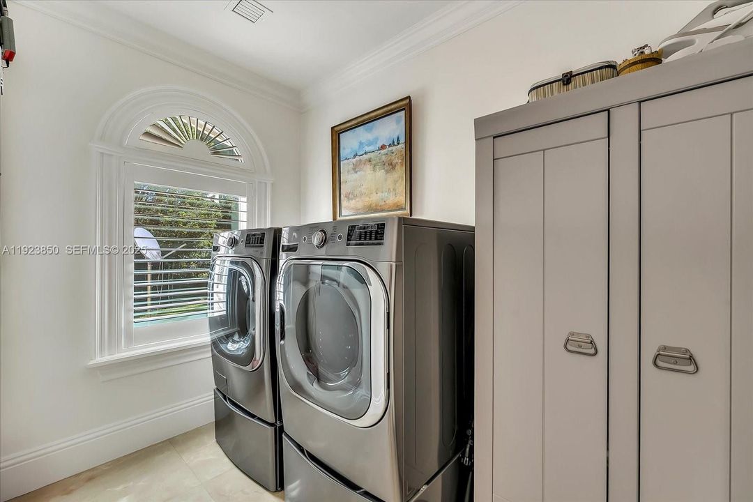 На продажу: $3,850,000 (5 спален, 6 ванн, 5405 Квадратных фут)