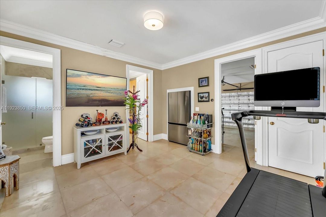 На продажу: $3,850,000 (5 спален, 6 ванн, 5405 Квадратных фут)