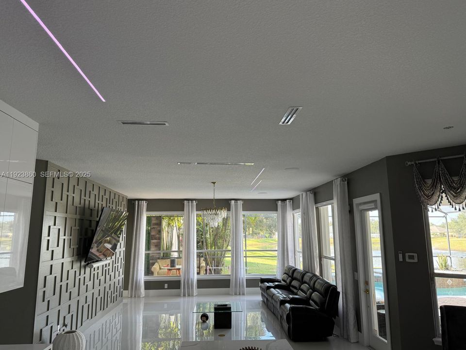 На продажу: $774,900 (5 спален, 3 ванн, 3193 Квадратных фут)