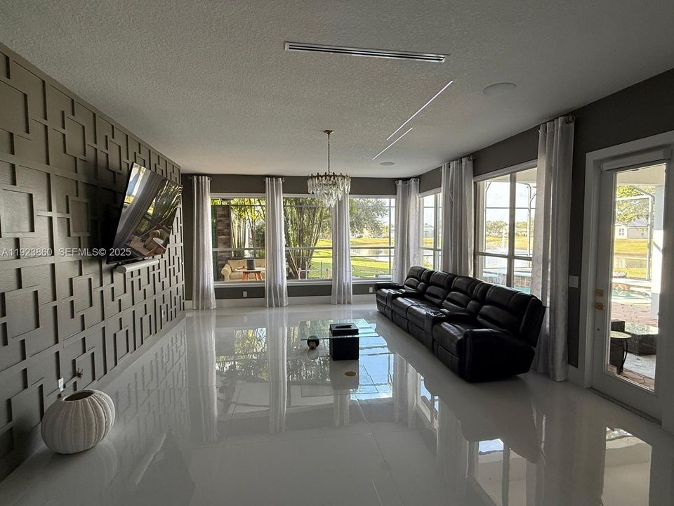 На продажу: $774,900 (5 спален, 3 ванн, 3193 Квадратных фут)