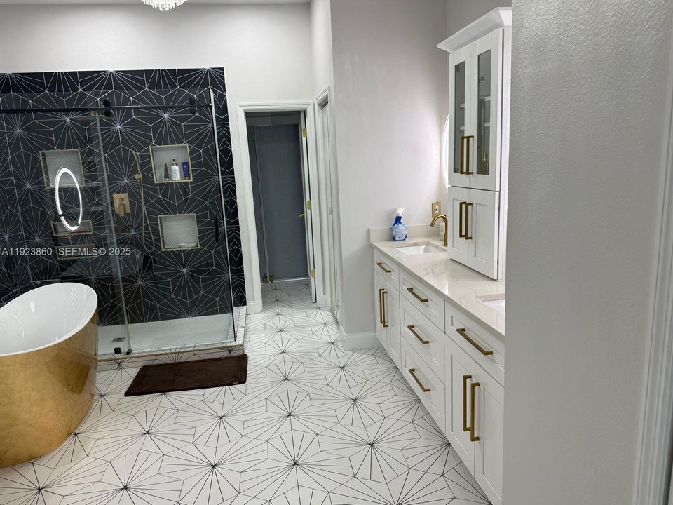 На продажу: $774,900 (5 спален, 3 ванн, 3193 Квадратных фут)