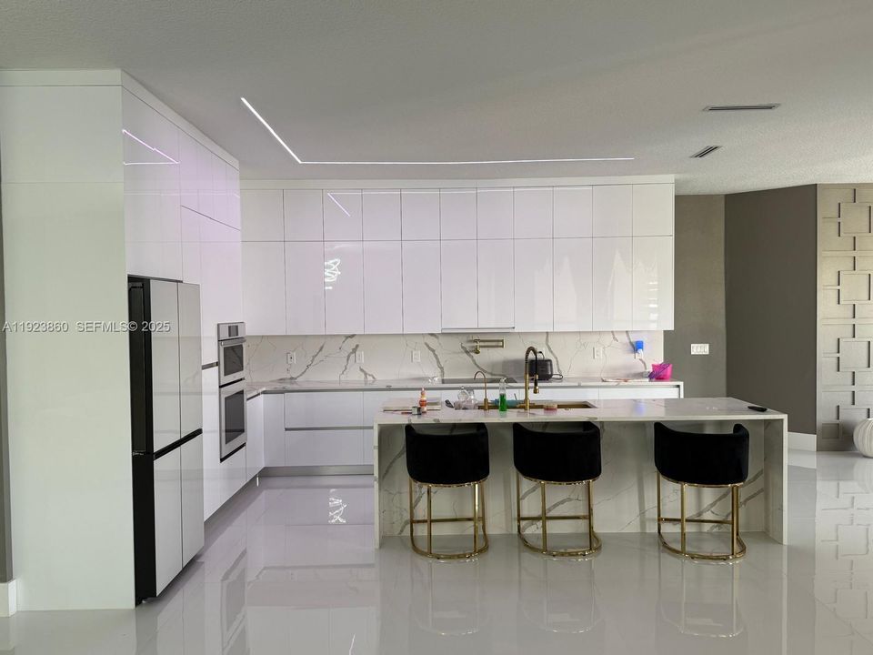 На продажу: $774,900 (5 спален, 3 ванн, 3193 Квадратных фут)