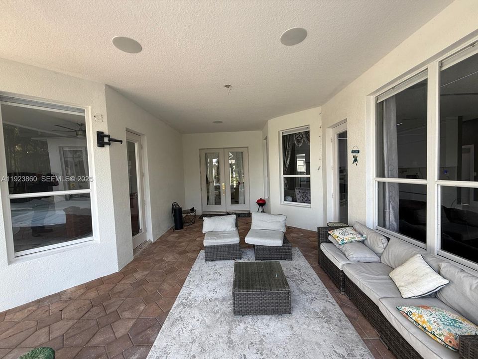 На продажу: $774,900 (5 спален, 3 ванн, 3193 Квадратных фут)