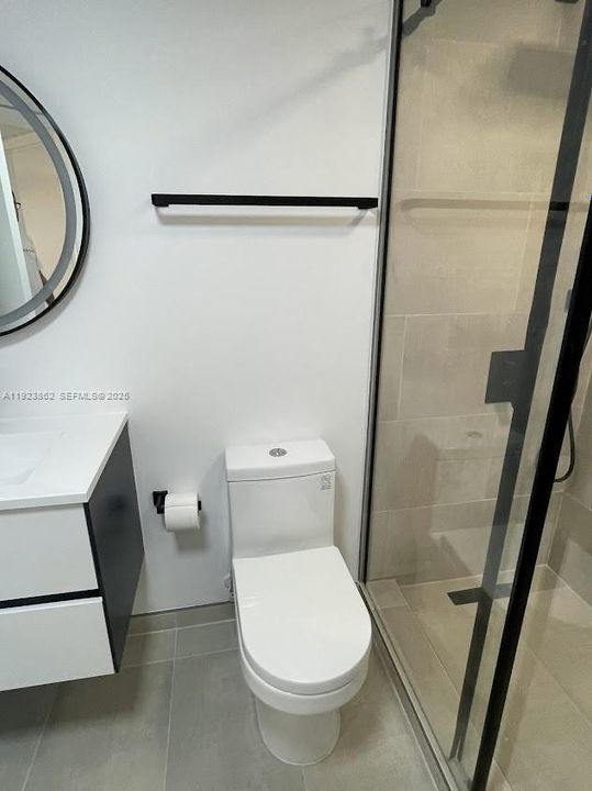 For Rent: $1,899 (1 beds, 1 baths, 719 Square Feet)