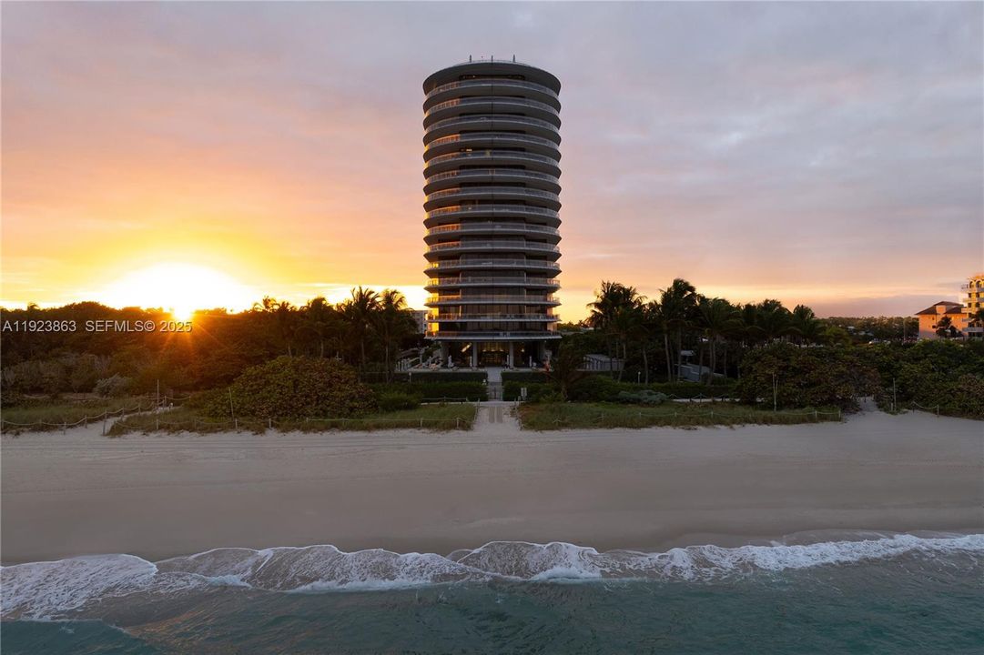 For Sale: $12,995,000 (3 beds, 3 baths, 2279 Square Feet)