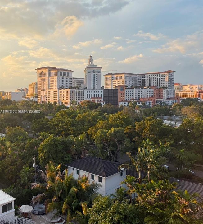 For Sale: $555,000 (2 beds, 2 baths, 1085 Square Feet)