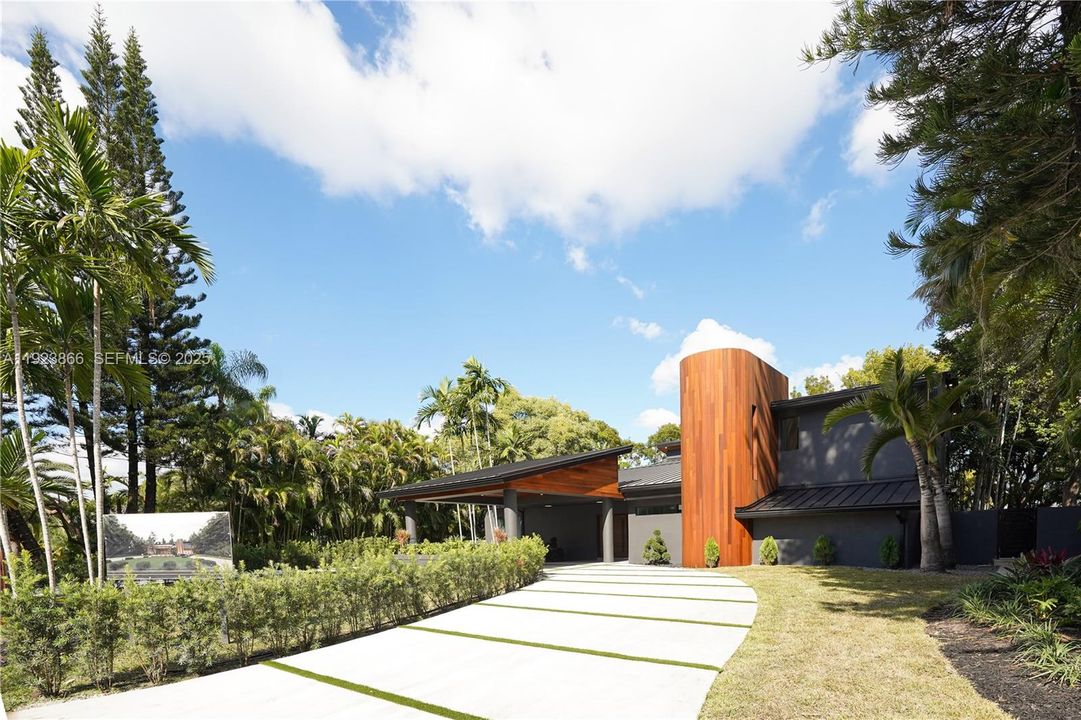 For Sale: $3,600,000 (5 beds, 4 baths, 4459 Square Feet)