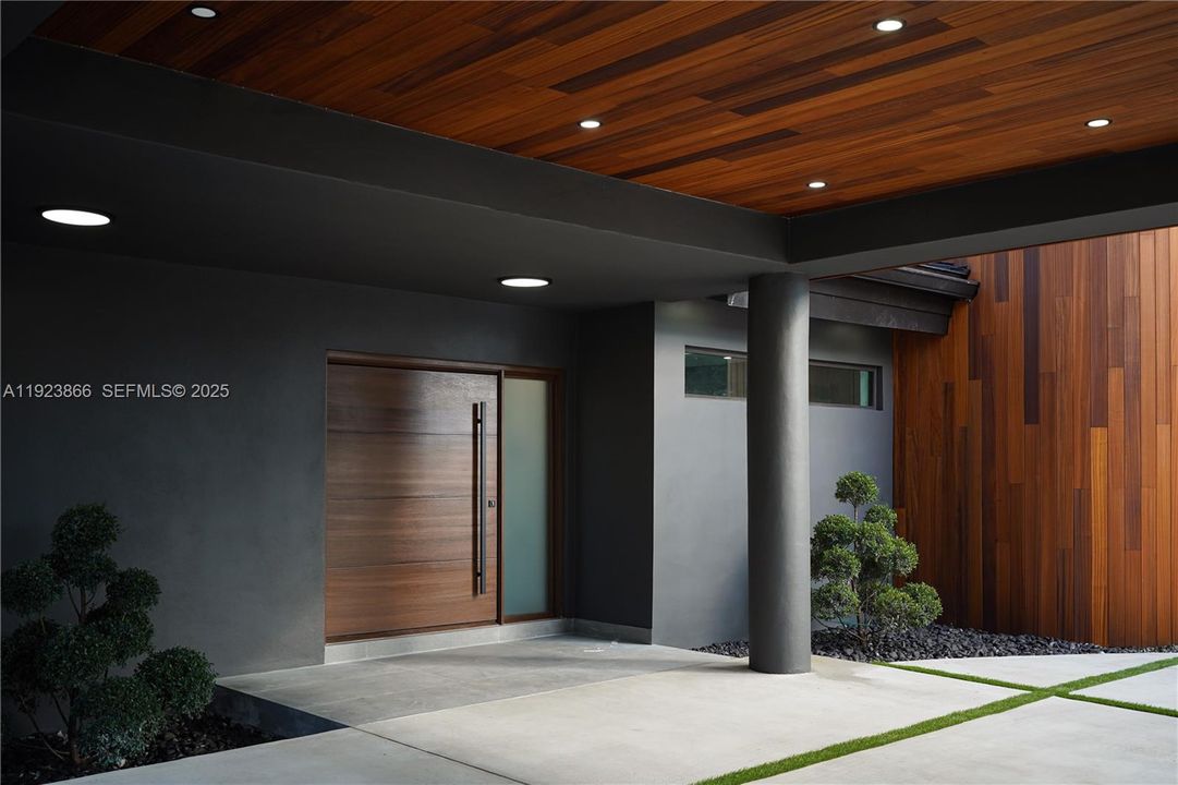 For Sale: $3,600,000 (5 beds, 4 baths, 4459 Square Feet)