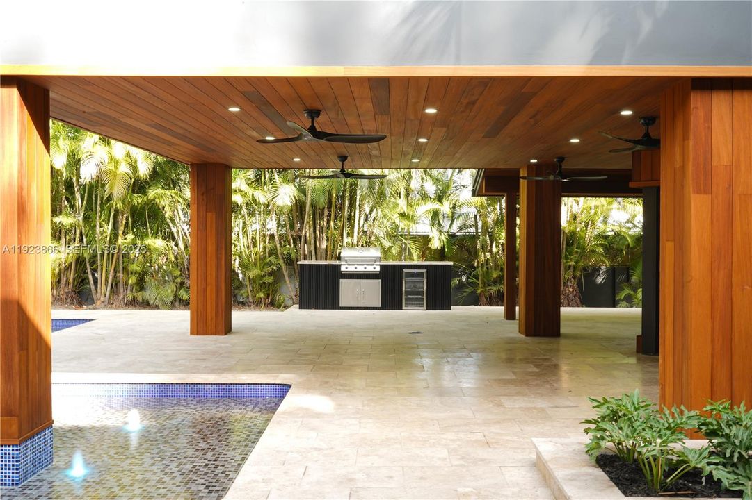 For Sale: $3,600,000 (5 beds, 4 baths, 4459 Square Feet)