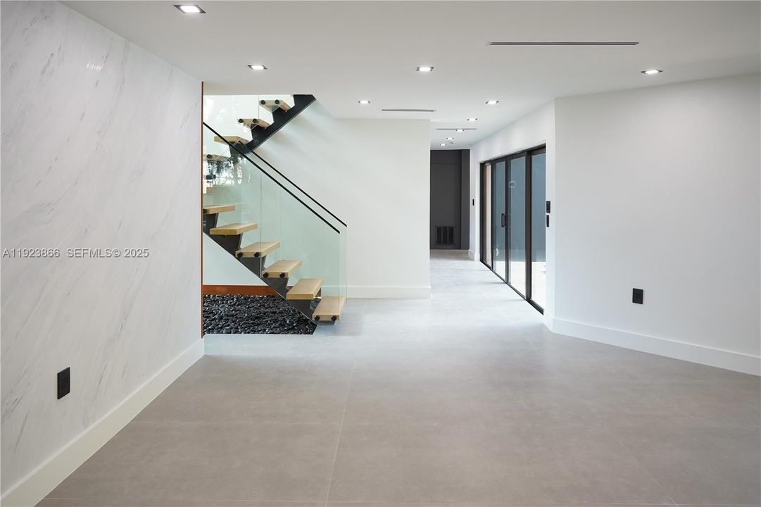 For Sale: $3,600,000 (5 beds, 4 baths, 4459 Square Feet)