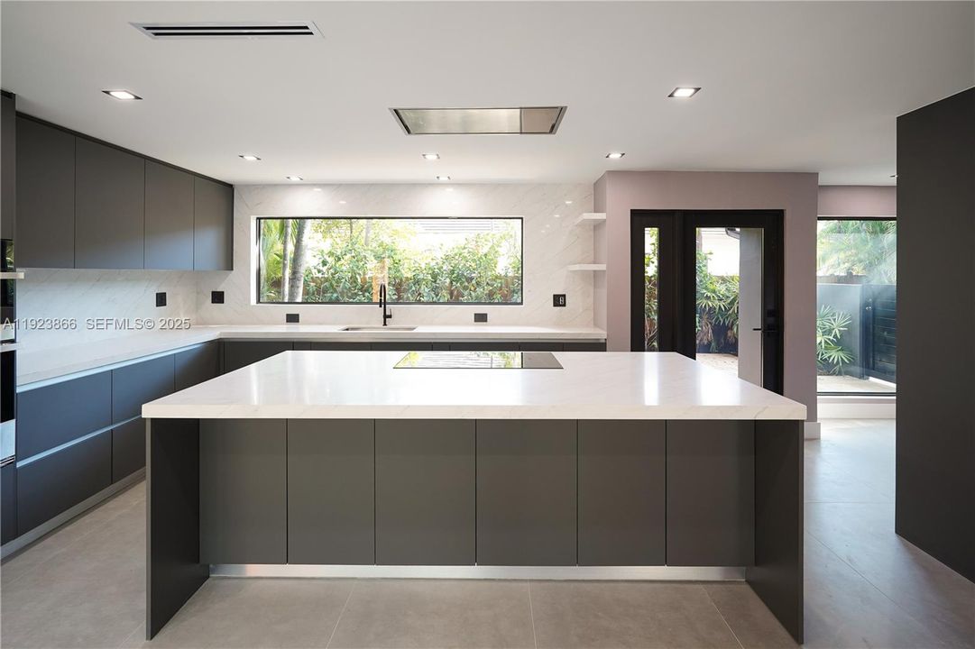 For Sale: $3,600,000 (5 beds, 4 baths, 4459 Square Feet)