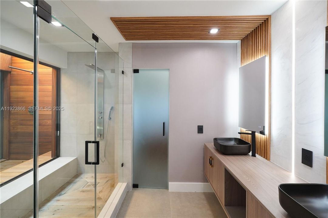 For Sale: $3,600,000 (5 beds, 4 baths, 4459 Square Feet)