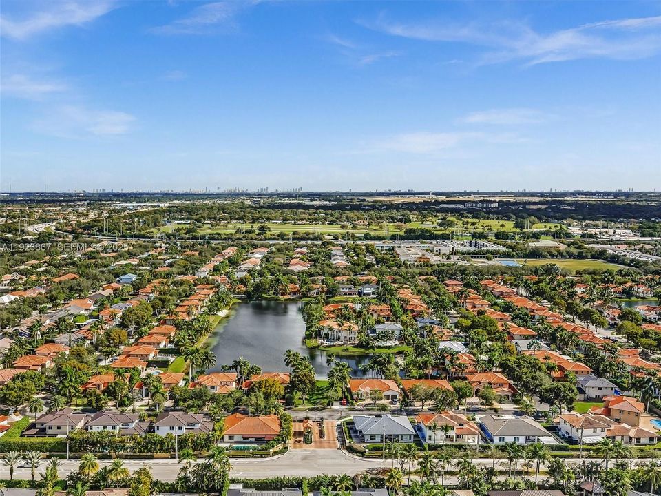 For Sale: $1,199,999 (5 beds, 4 baths, 2889 Square Feet)