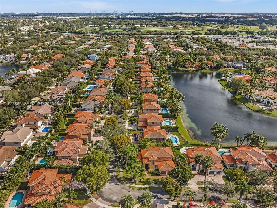 For Sale: $1,199,999 (5 beds, 4 baths, 2889 Square Feet)