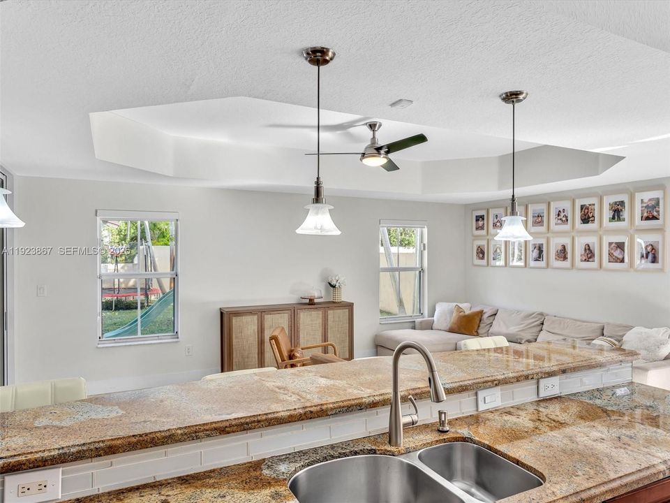 For Sale: $1,199,999 (5 beds, 4 baths, 2889 Square Feet)