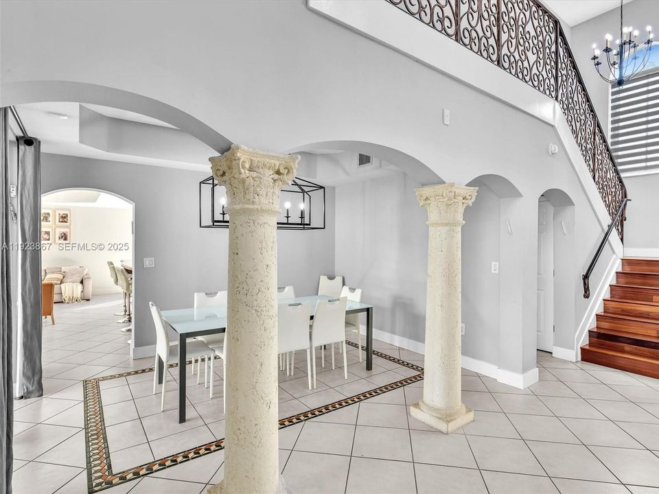 For Sale: $1,199,999 (5 beds, 4 baths, 2889 Square Feet)