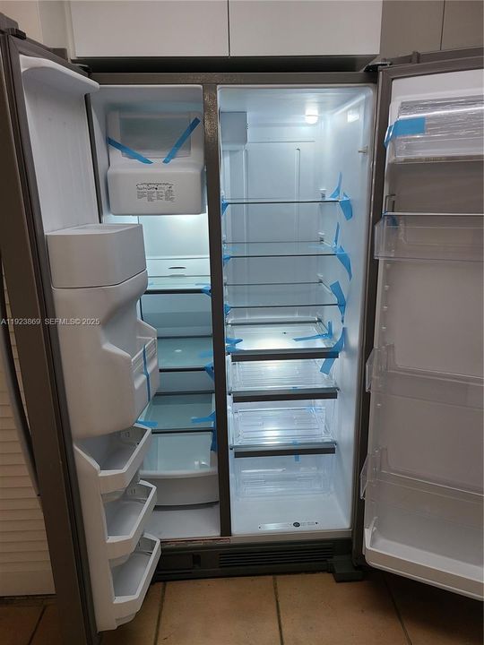 For Rent: $2,350 (2 beds, 2 baths, 1005 Square Feet)