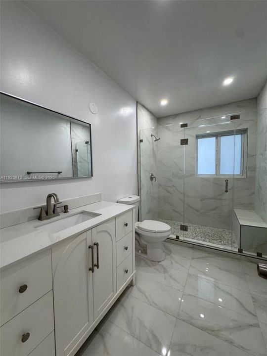 出租: $3,500 (3 贝兹, 2 浴室, 1439 平方英尺)