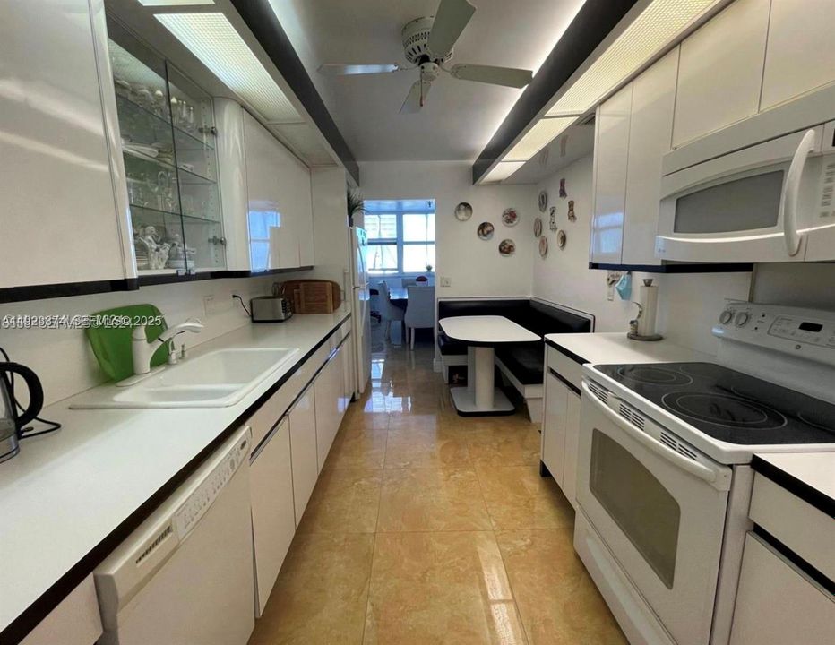 En Renta: $3,400 (2 camas, 2 baños, 1440 Pies cuadrados)