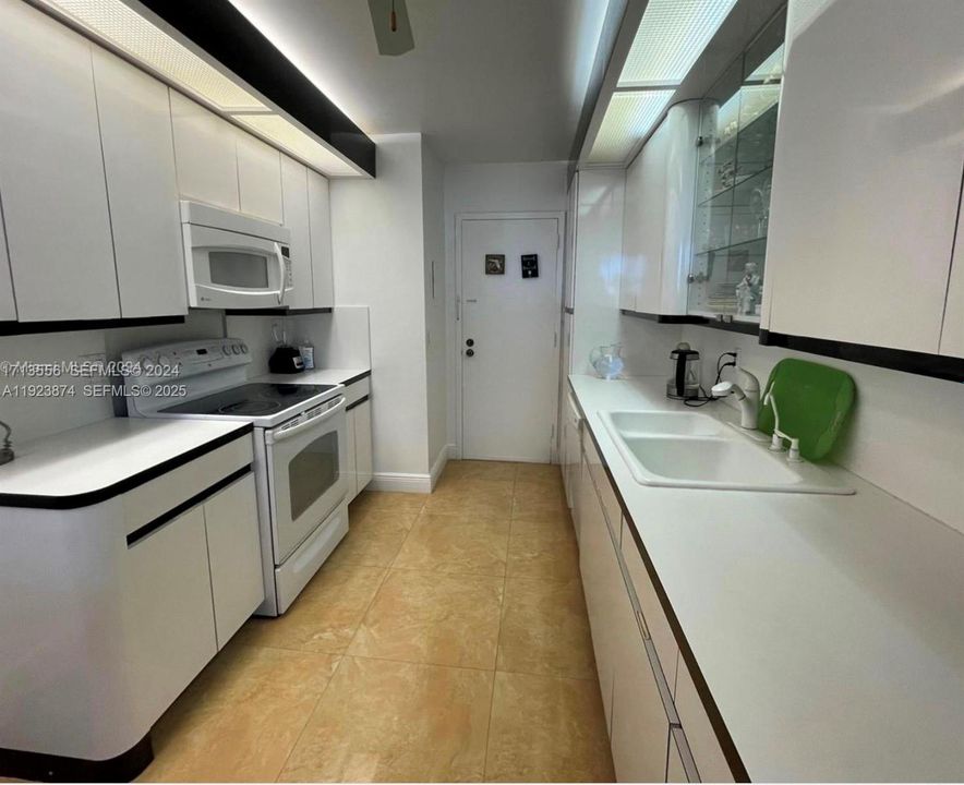 En Renta: $3,400 (2 camas, 2 baños, 1440 Pies cuadrados)