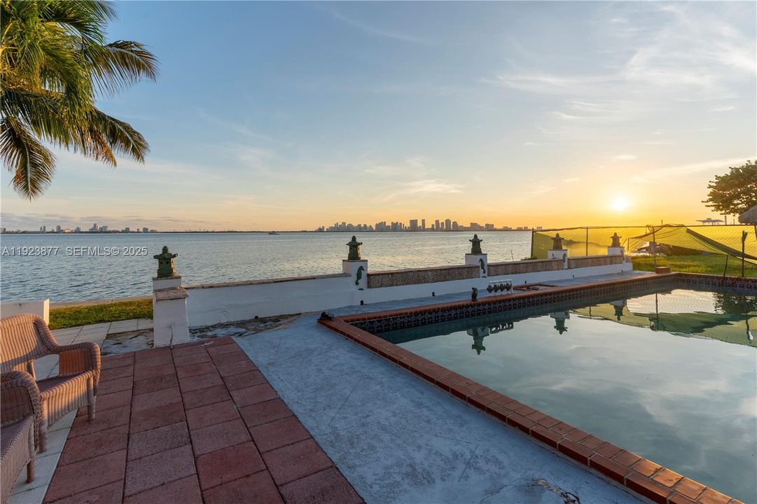 待售: $5,995,000 (0 贝兹, 0 浴室, 0 平方英尺)