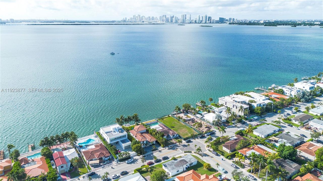 待售: $5,995,000 (0 贝兹, 0 浴室, 0 平方英尺)