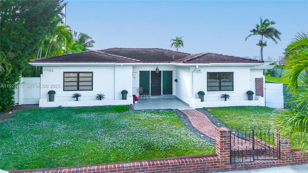 待售: $5,995,000 (0 贝兹, 0 浴室, 0 平方英尺)