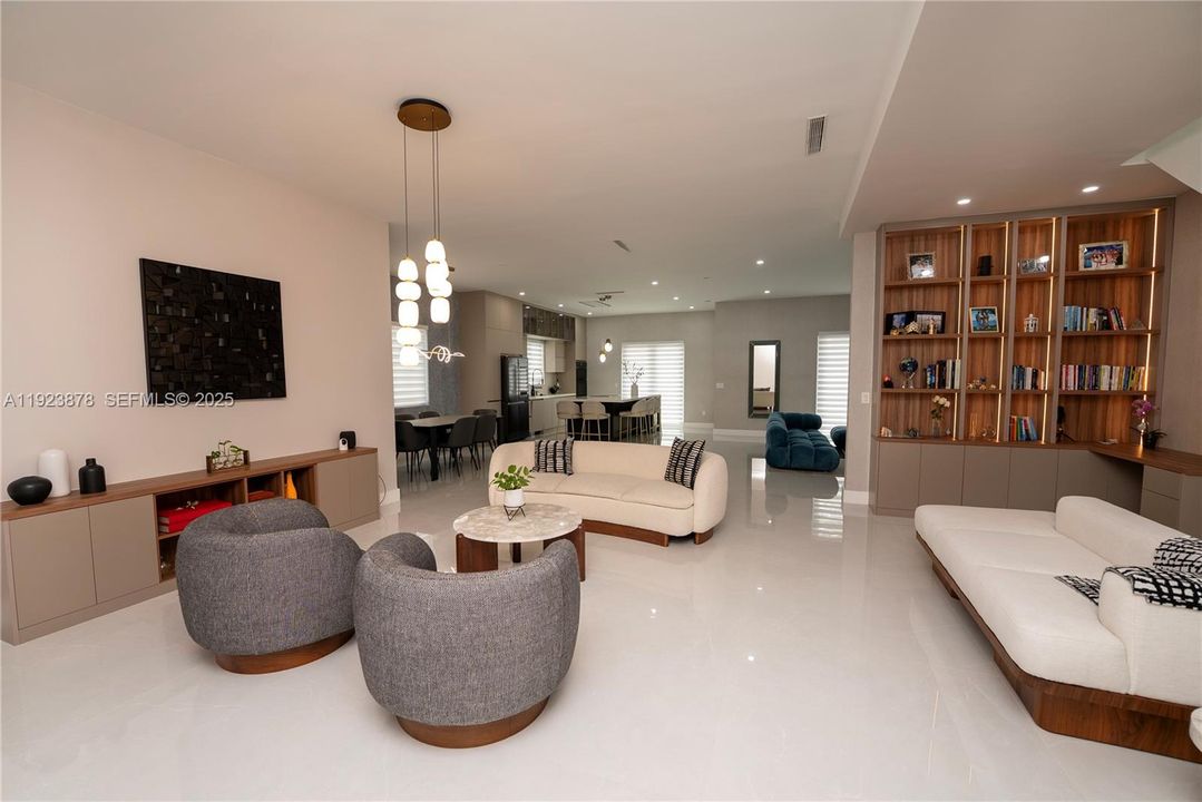 For Sale: $1,790,000 (4 beds, 5 baths, 3947 Square Feet)