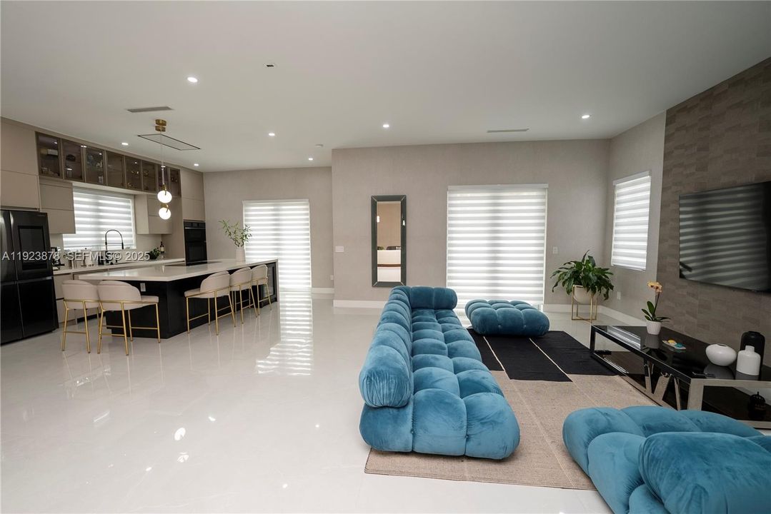 For Sale: $1,790,000 (4 beds, 5 baths, 3947 Square Feet)