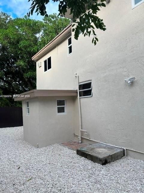 For Rent: $1,600 (1 beds, 1 baths, 500 Square Feet)