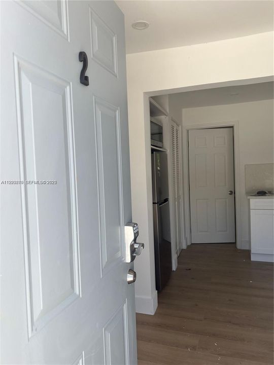 For Rent: $1,600 (1 beds, 1 baths, 500 Square Feet)