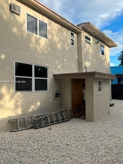 For Rent: $1,600 (1 beds, 1 baths, 500 Square Feet)