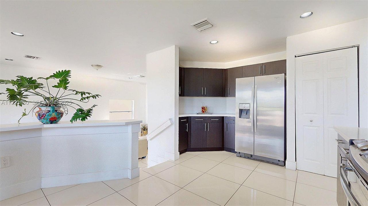 For Sale: $840,000 (4 beds, 3 baths, 2399 Square Feet)