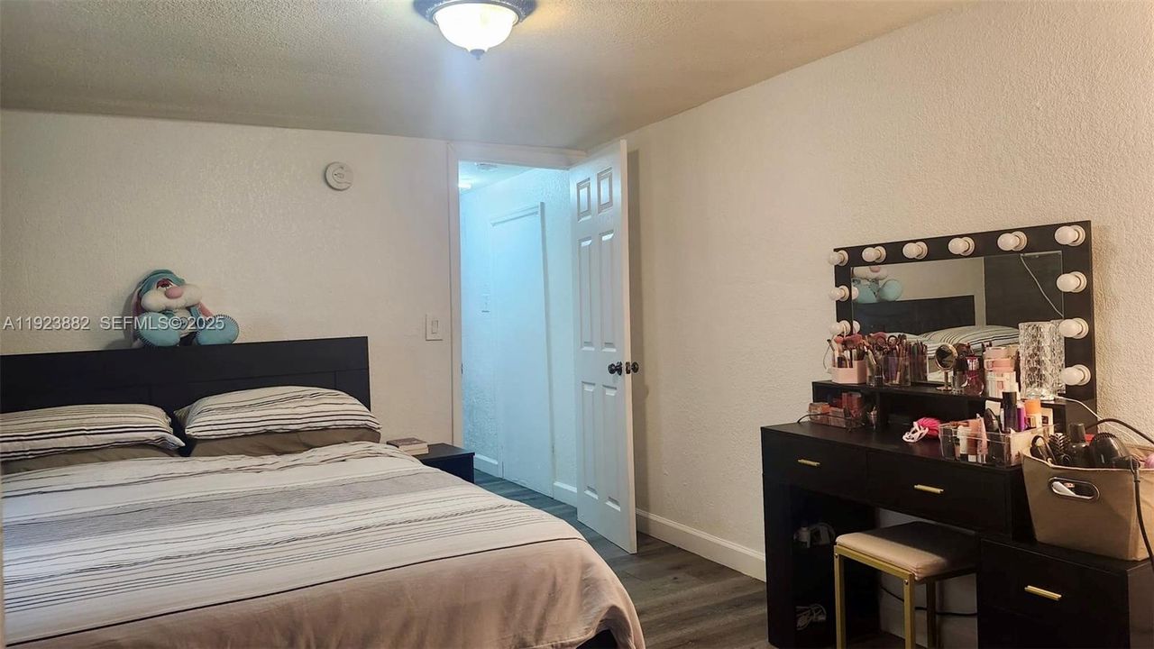 В аренду: $1,800 (2 спален, 1 ванн, 0 Квадратных фут)