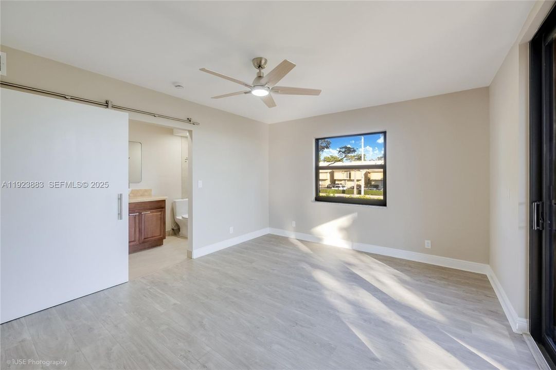 En Venta: $195,000 (2 camas, 2 baños, 958 Pies cuadrados)