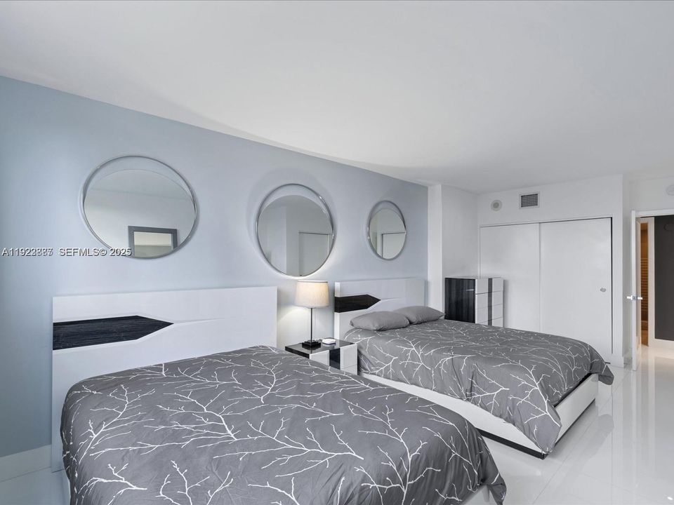 For Sale: $688,000 (2 beds, 2 baths, 1505 Square Feet)