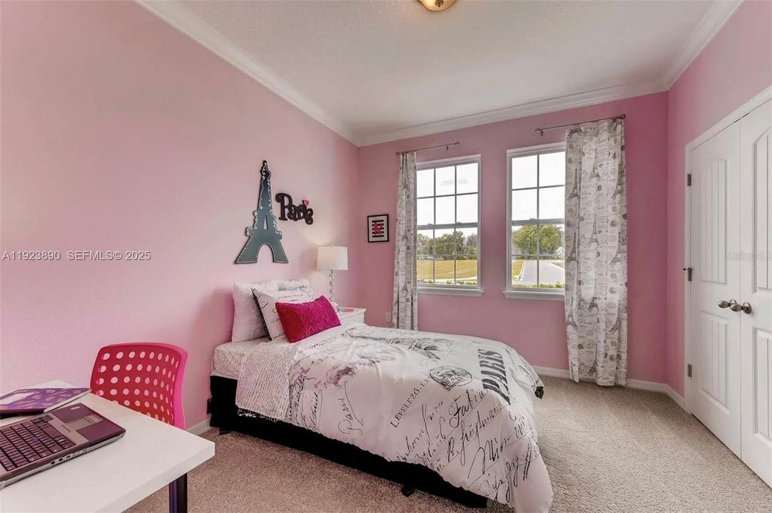 For Sale: $582,000 (4 beds, 3 baths, 2852 Square Feet)