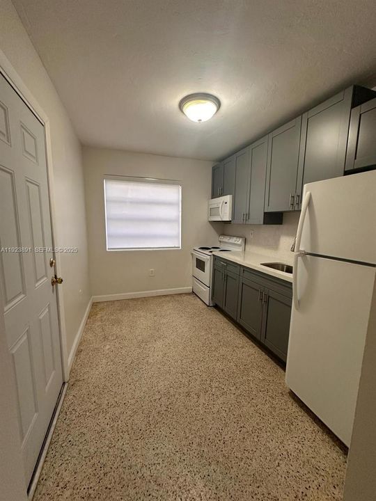 For Sale: $1,100,000 (0 beds, 0 baths, 3240 Square Feet)