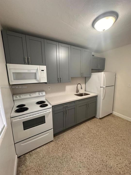 For Sale: $1,100,000 (0 beds, 0 baths, 3240 Square Feet)