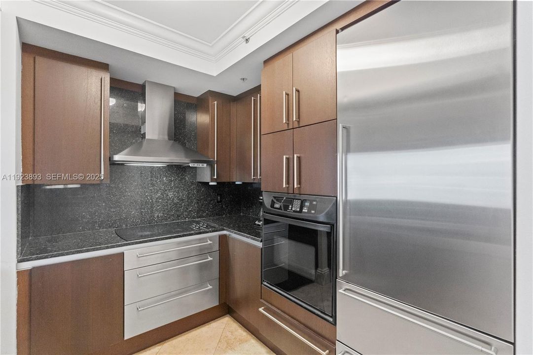 出租: $10,000 (2 贝兹, 2 浴室, 1540 平方英尺)